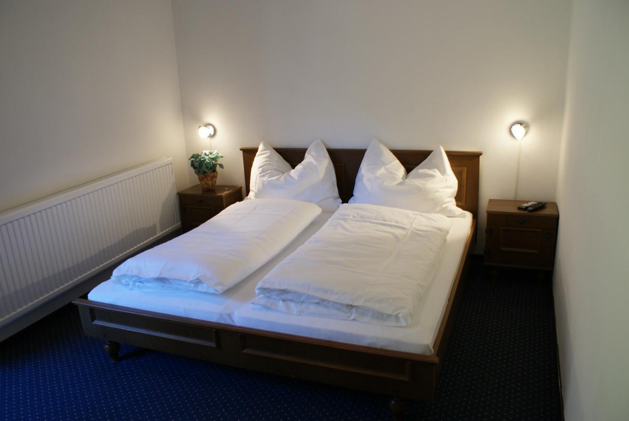 Fruehstueckpension Larson บาดฮอฟกัสไตน์ ภายนอก รูปภาพ
