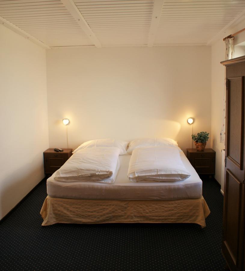 Fruehstueckpension Larson บาดฮอฟกัสไตน์ ภายนอก รูปภาพ