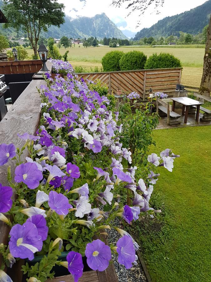 Fruehstueckpension Larson บาดฮอฟกัสไตน์ ภายนอก รูปภาพ